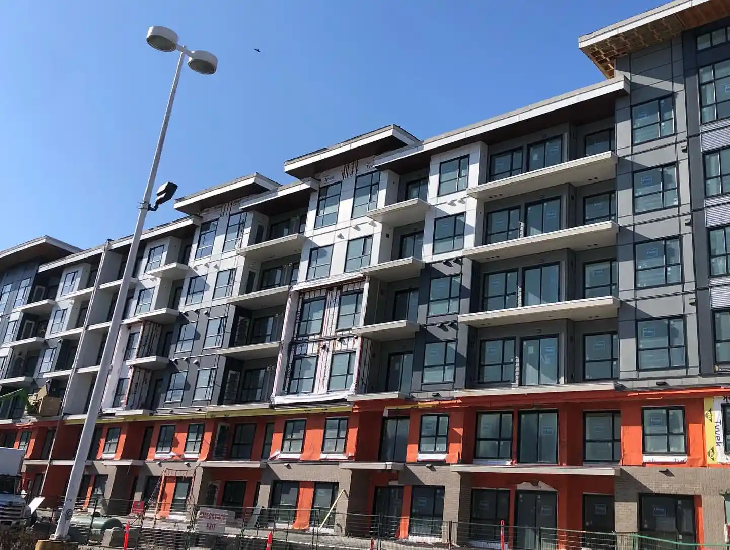 Transit village - Image 1